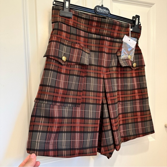 Intrend by Max Mara High-waisted Yarn Wool Shorts Size: MediumUS4/6 Fall/Winter - Picture 7 of 12